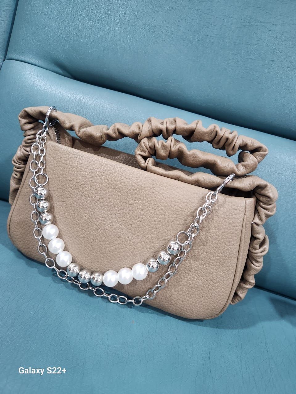 Synthetic Leather Classic Chain Handle Strap Shoulder Crossbody Hobo Stylish Slingbag For Women