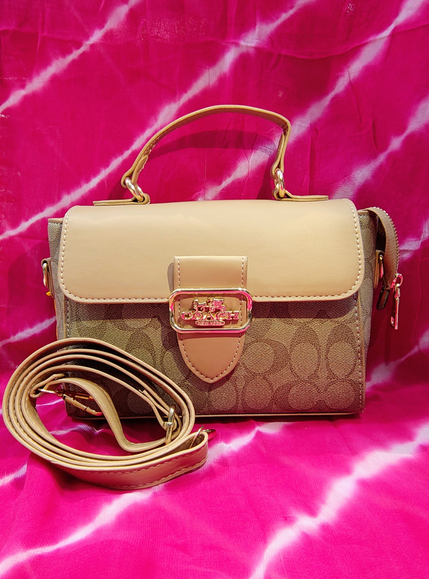 Coach Signature Monogram Handbag - Elegant Canvas & Leather Shoulder Bag